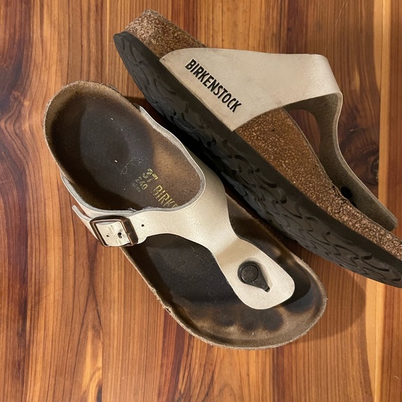 Gizeh Birkenstock Sandals - Picture 2 of 3